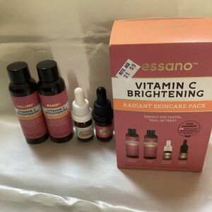 Essano Vitamin C Brightening Radiant skincare